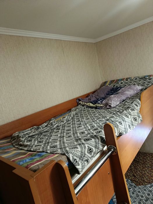 Кровать двухъярусная