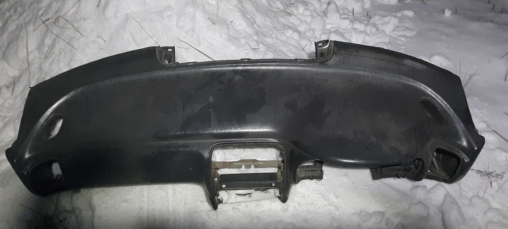 Торпеда/панель субару легаси