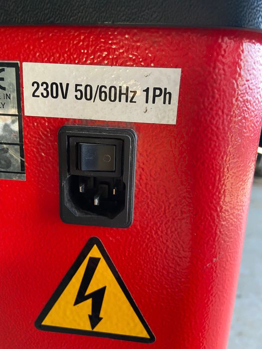 Баланс машина за гуми