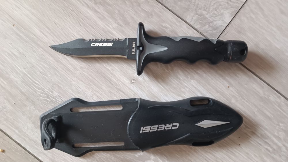 Комплект Cressi неопрен за гмуркане със сак,плавници,нож и маска