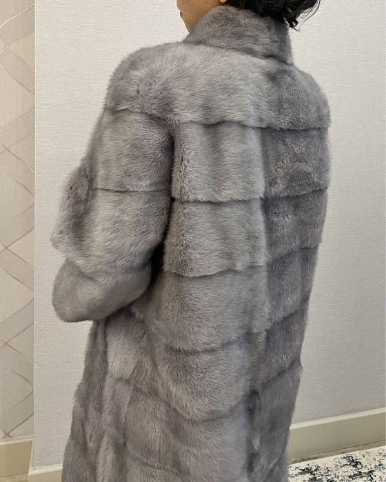 Норковые шубы.