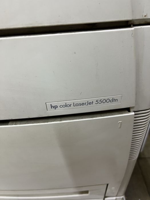 Лазерный цветной принтер A3 Hp LazerJet 5500