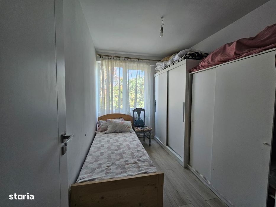 De vânzare apartament cu 4 camere – Centru, Str. Mileniului