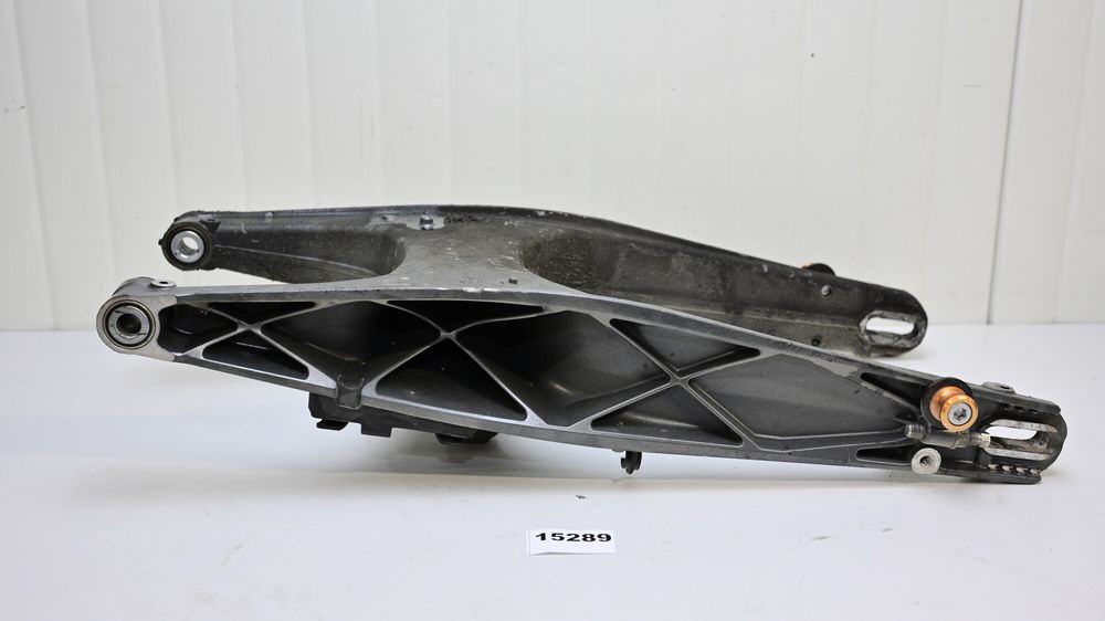 Bascula Spate KTM Duke 125 2017 - 2023