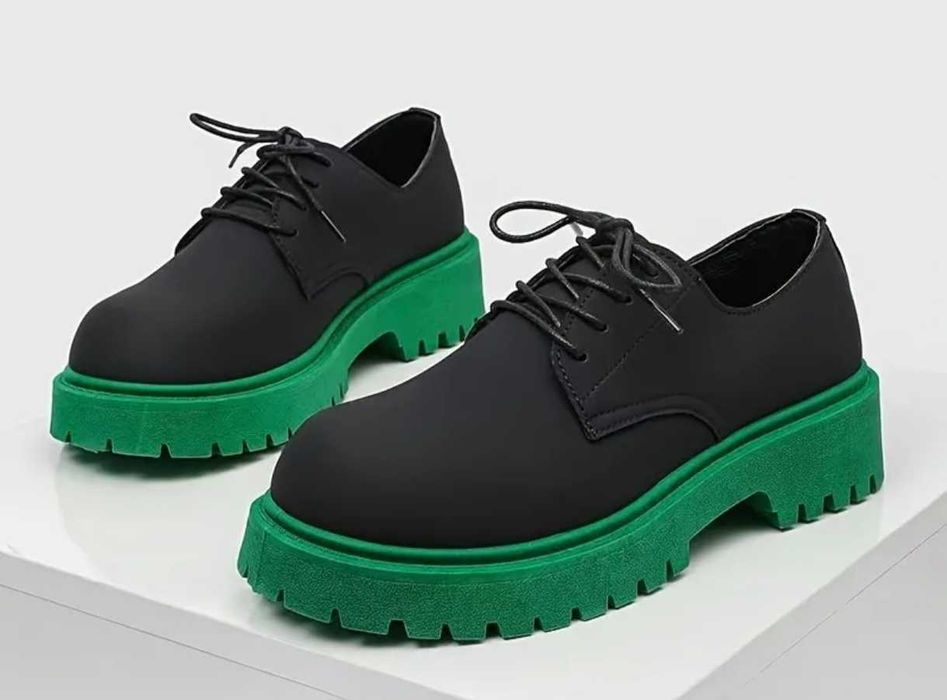 Мужская обувь с круглым носком