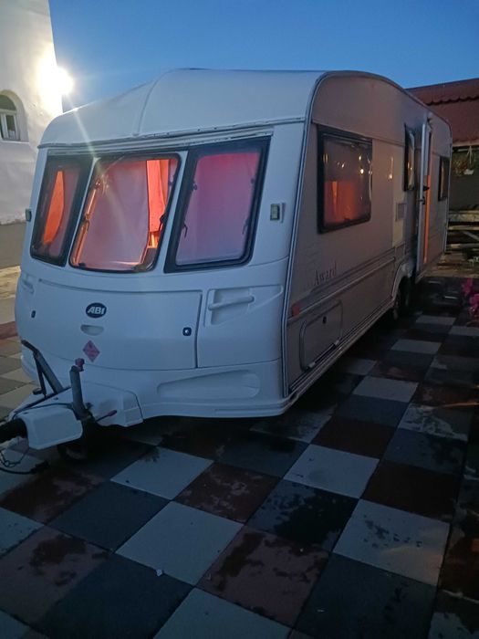 Vind urg rupota cu 2 axe din 2000 cartea anglia  intreaga  6 pers
