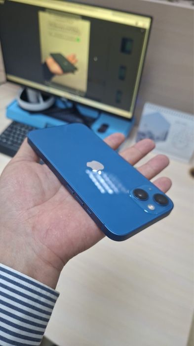 iPhone 13 синий 128Гб