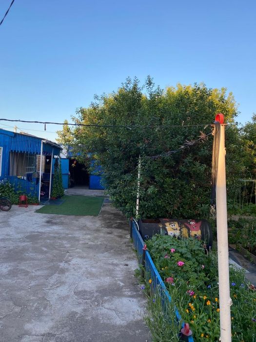 частный полублагоустроенный дом