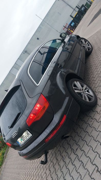 Audi Q7 2006 3.0 -239