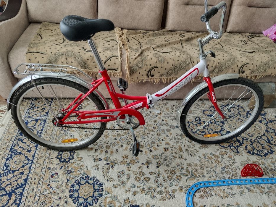 Велосипед красный