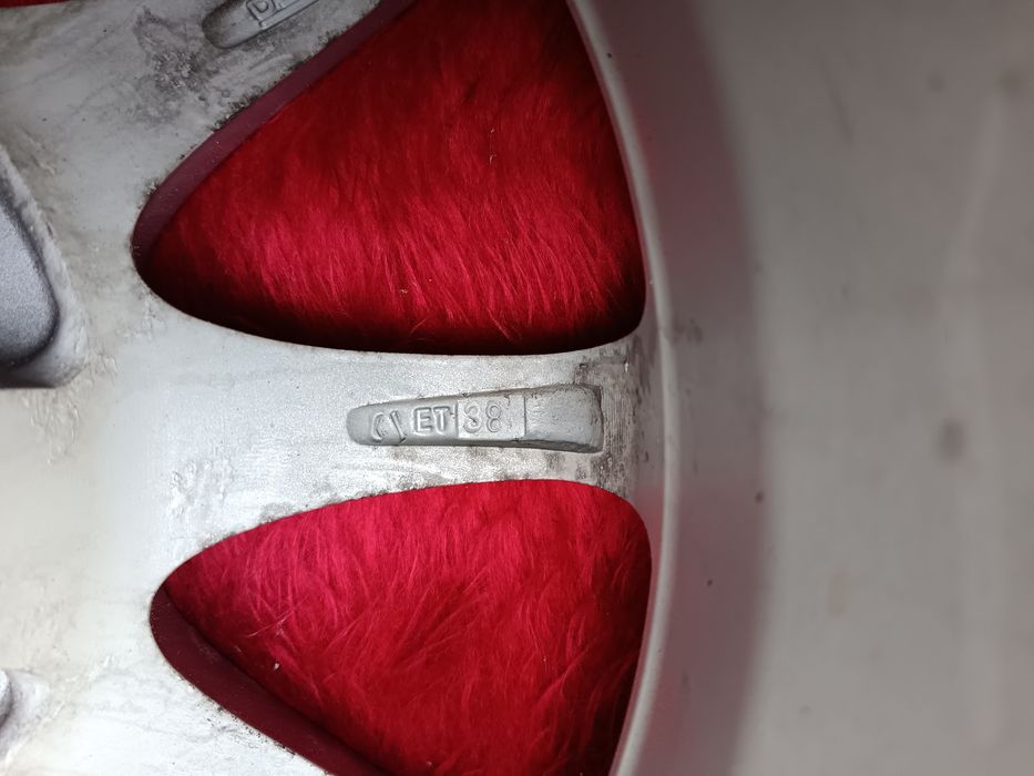 Оригинални алуминиеви джанти DEZENT 15″ 6.5J ET38 4x100 – VW / Audi /