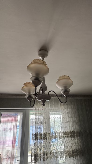 Люстра 3 лампочки