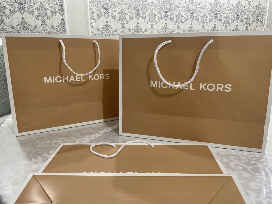 Продаю оригинальные пакеты Micheal Kors