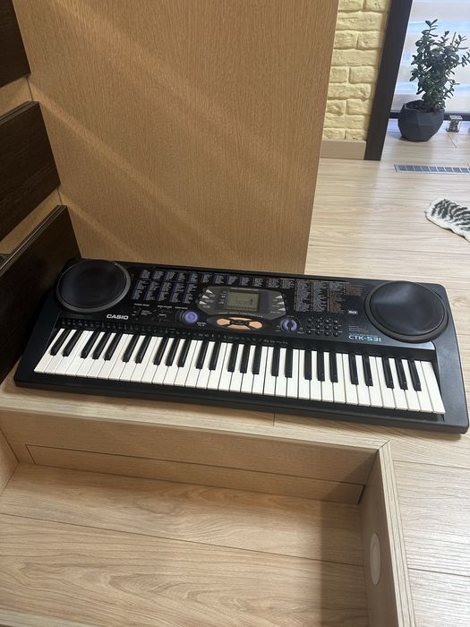 Синтезатор CASIO