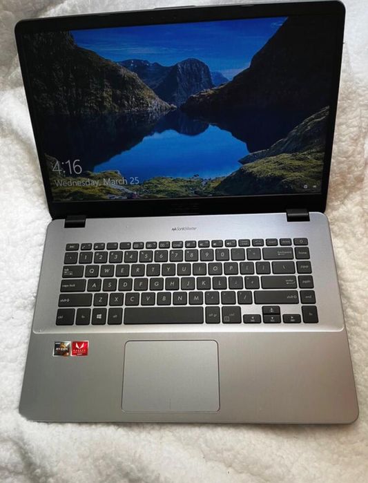 Asus Vivobook AMD Ryzen