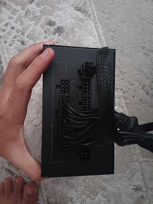 Asus rog strix 550w