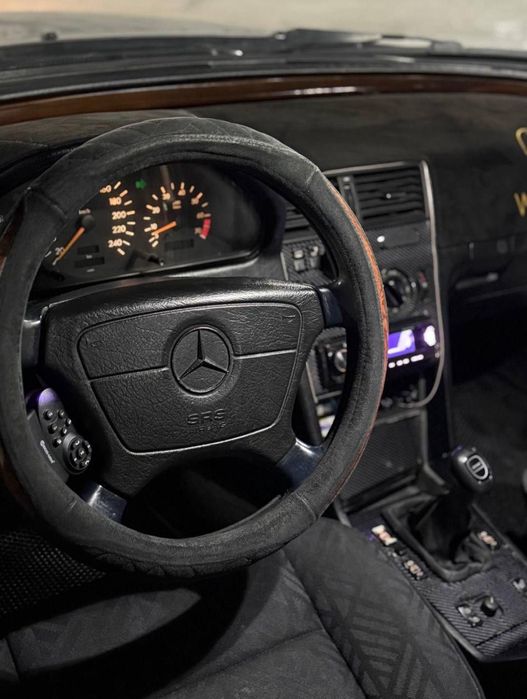 Mersedes-Benz C200 W202 объем 2, РАССРОЧКА.