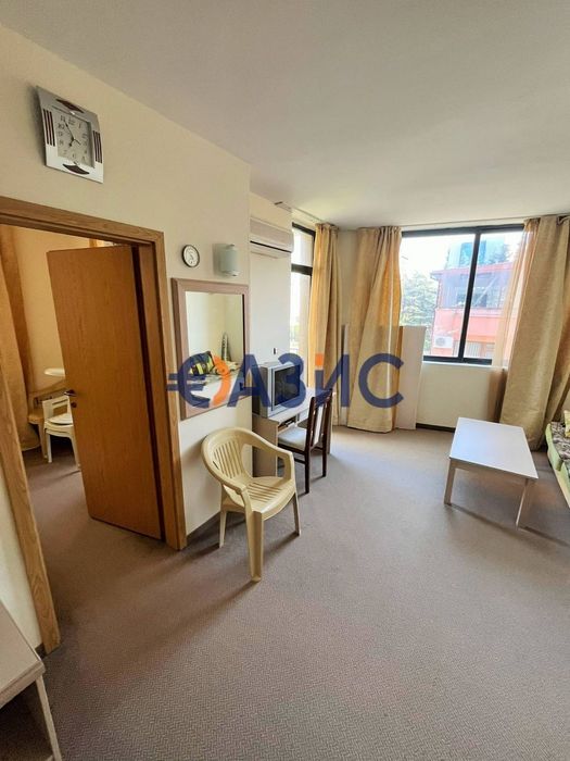 Продава се Двустаен апартамент в к.к. Слънчев бряг - 54 кв.м за 591 €/кв.м - Снимка #2