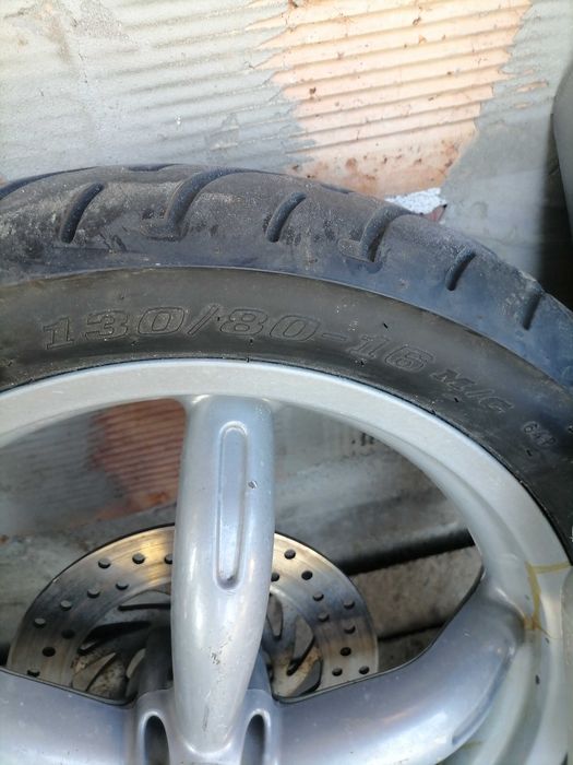 Части за aprilia scarabeo