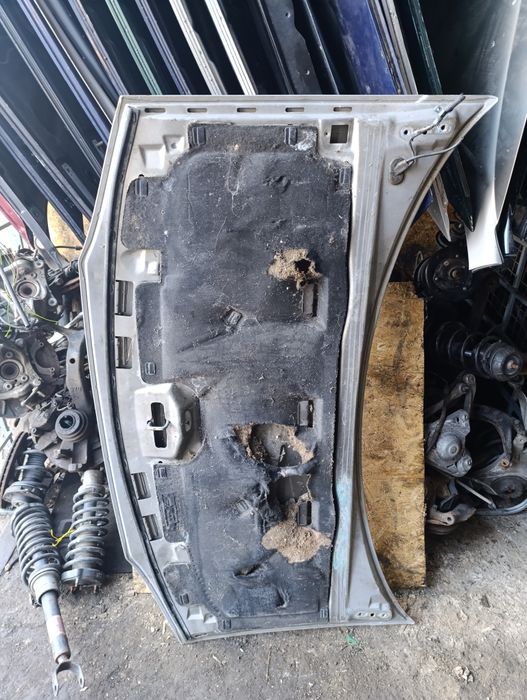 Капот на Форд Галакси 97г.в