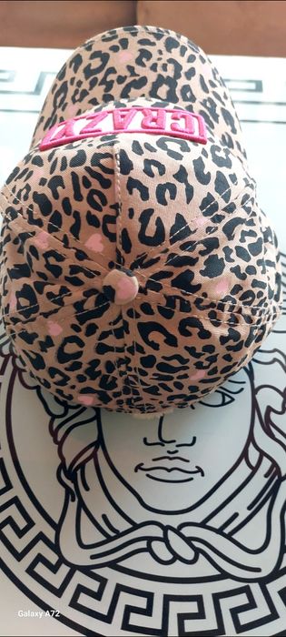 Страхотни шапки с козирка