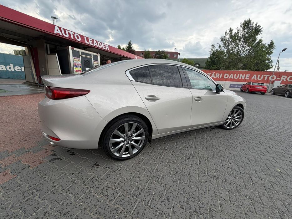 MAZDA 3 2022 — imagine 4