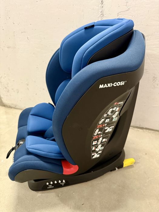 Столче за кола Maxi Cosi Titan 9-36 kg ISOFIX Blue or Red