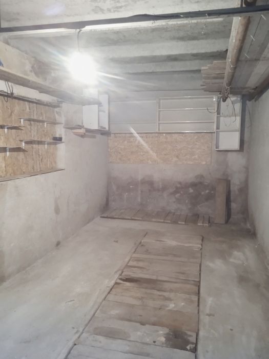 Дава се под наем Гараж / Паркомясто в Русе, Здравец Изток - 20 кв.м за 61.2 € - Снимка #4