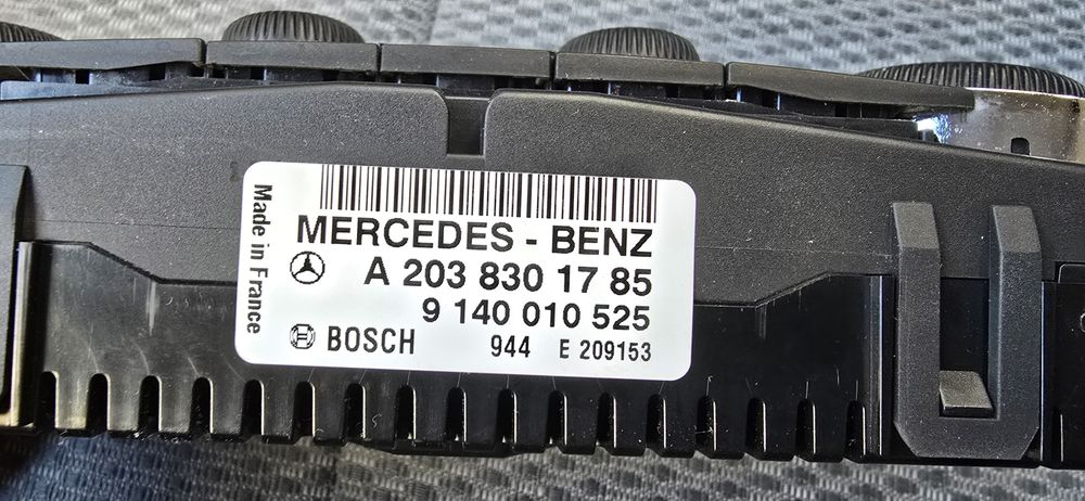 Mercedes w203 фейс, панел климатик. C220 2005г. 20383017
9 1400