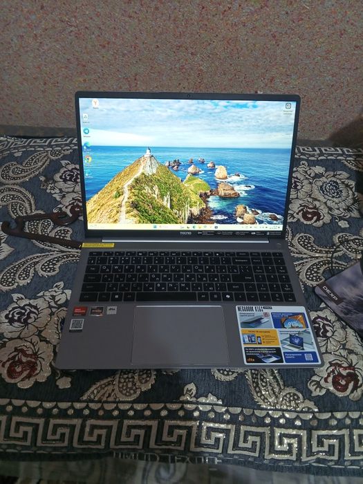 Noutbuk yangi iwlamagan