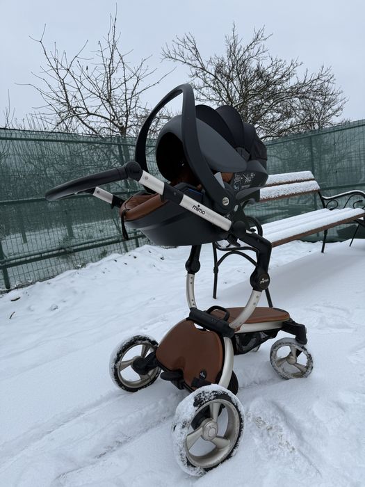 Carucior bebe Mima Xari 3in1