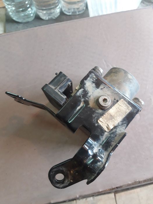 Блок abs Kia Sportage 589203U400