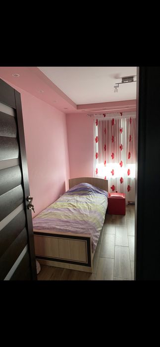 Apartament cu 3 camere conf1, et 3