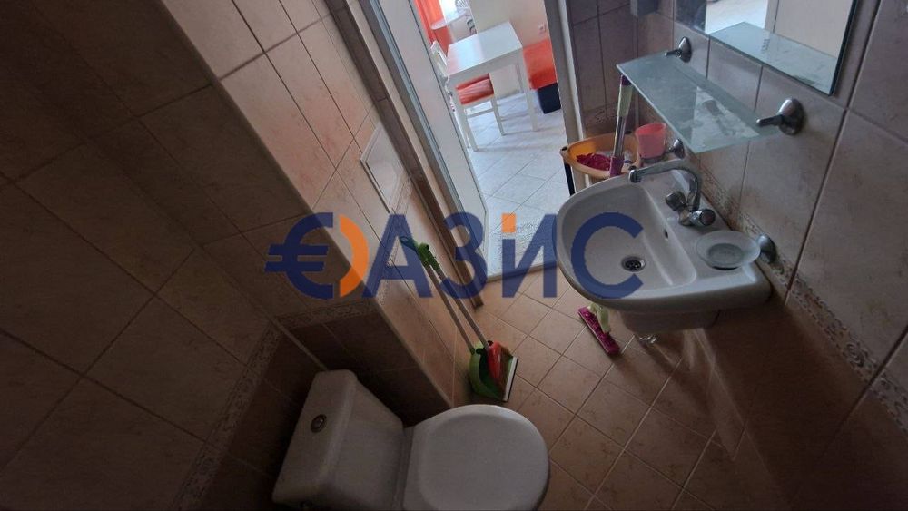 Продава се Едностаен апартамент в к.к. Слънчев бряг - 55 кв.м за 910 €/кв.м - Снимка #9