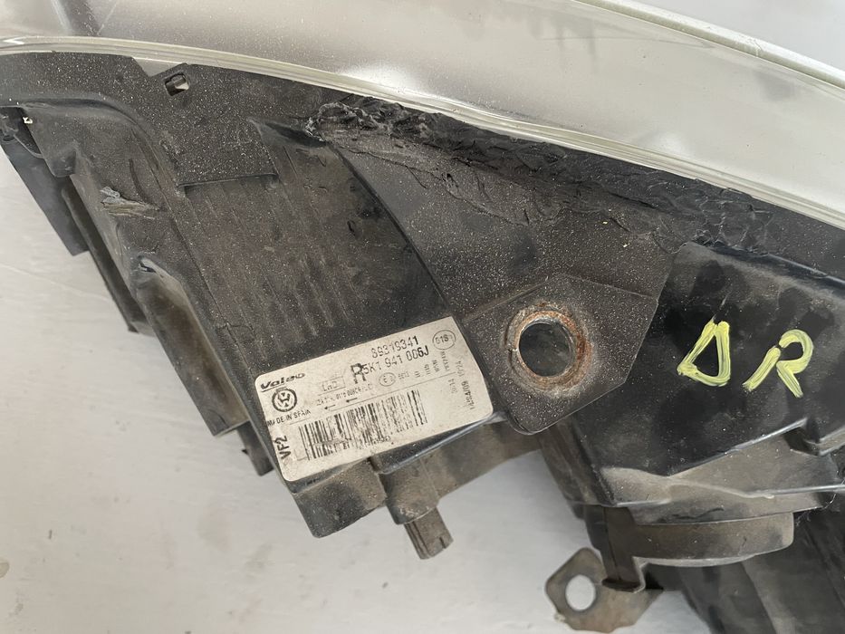 Far dreapta vw Golf6