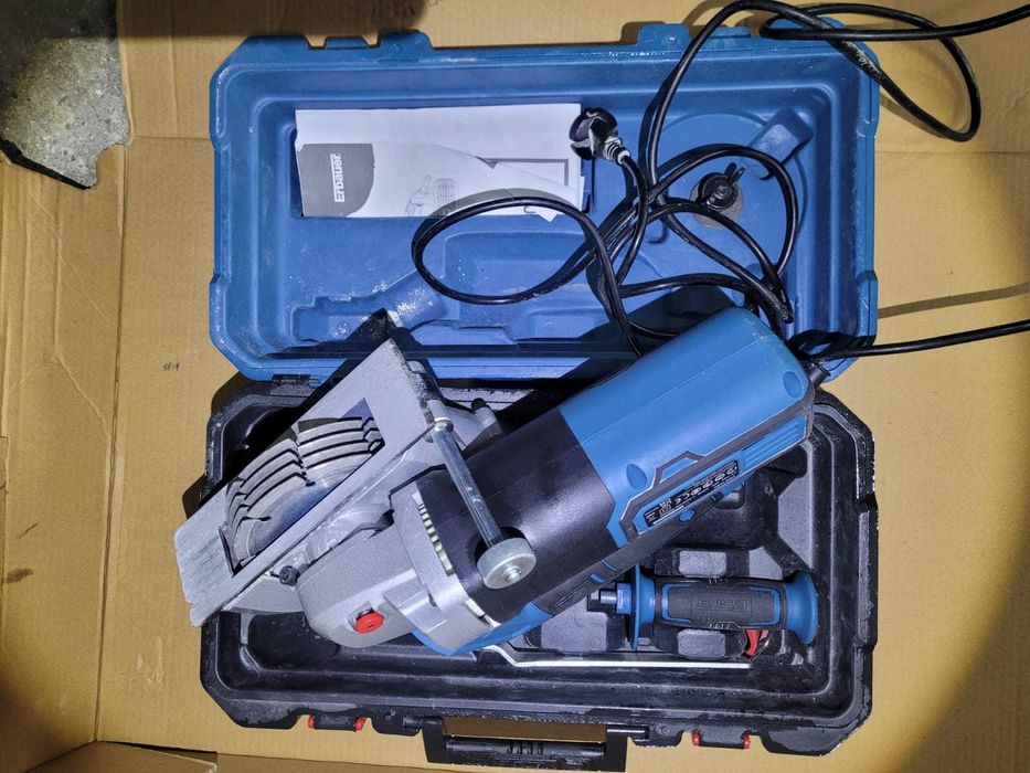 Debitor canale Erbauer