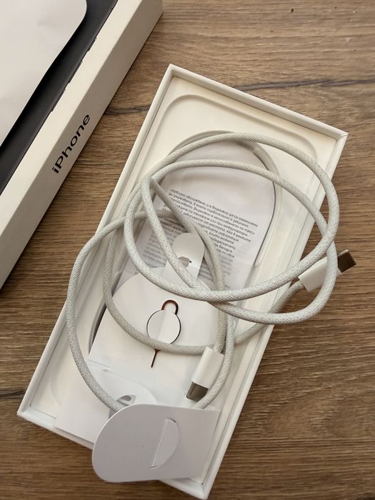 iPhone 16 256 GB BLACK в гаранция