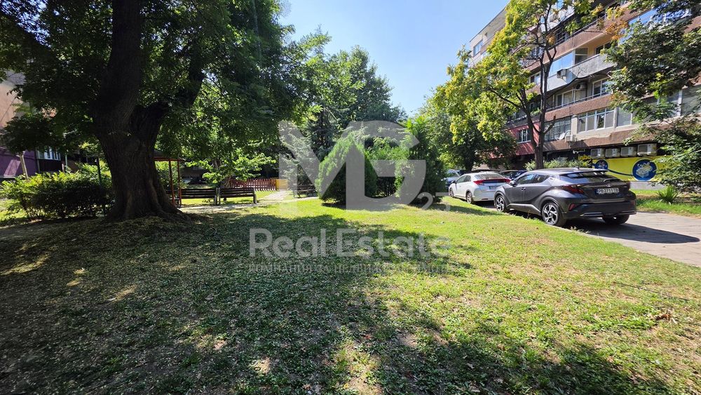 Продава се Двустаен апартамент в Пловдив, Съдийски - 49 кв.м за 2205 €/кв.м - Снимка #8