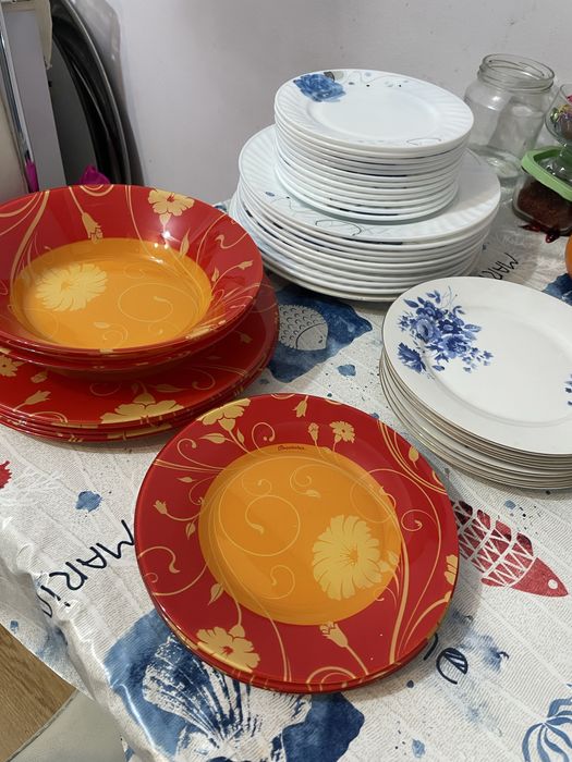 Тарелки посуда Срочно