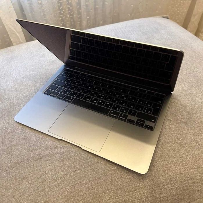 13 дюймов MacBook Air: M4, 16GB, 256GB SSD -Silver A3240 Макбук Эир М4