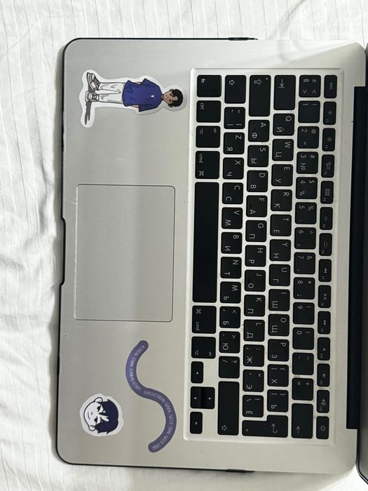 MacBook Air 13 (2017) / 8 GB RAM