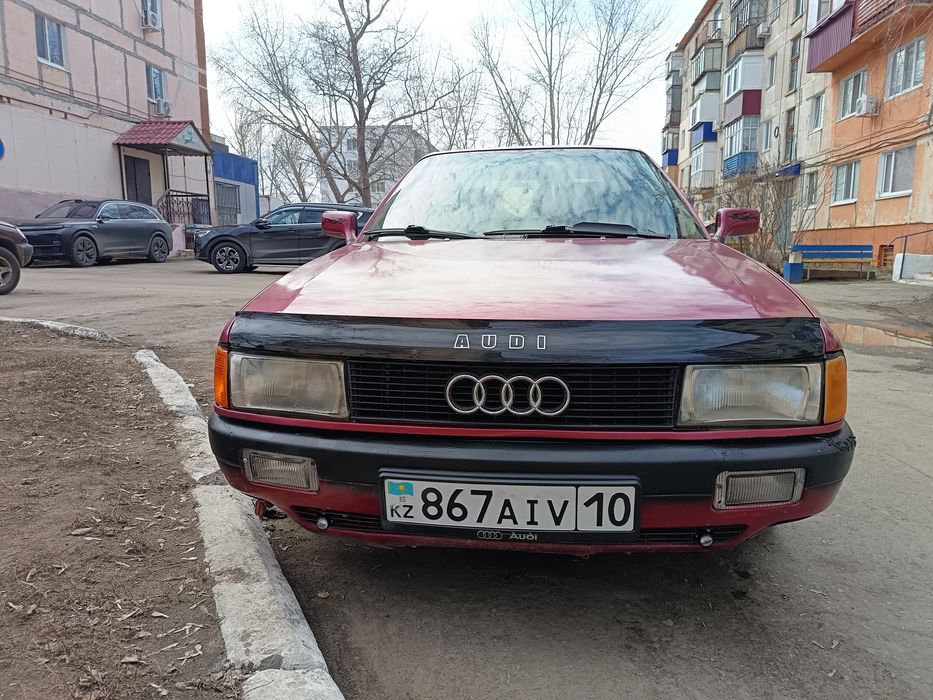 Ауди 80 В3 бьём 2.0