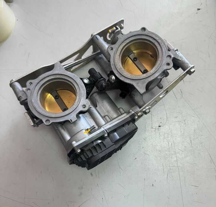 Оборудвани Дросели с дюзи за KTM 1190 - 1290