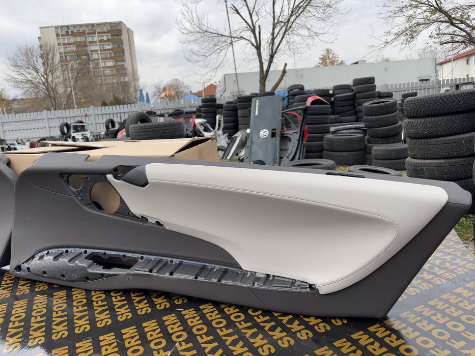 Кора за врата БМВ И8/BMW I8