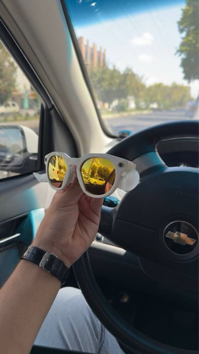 Oakley | Meta Limited