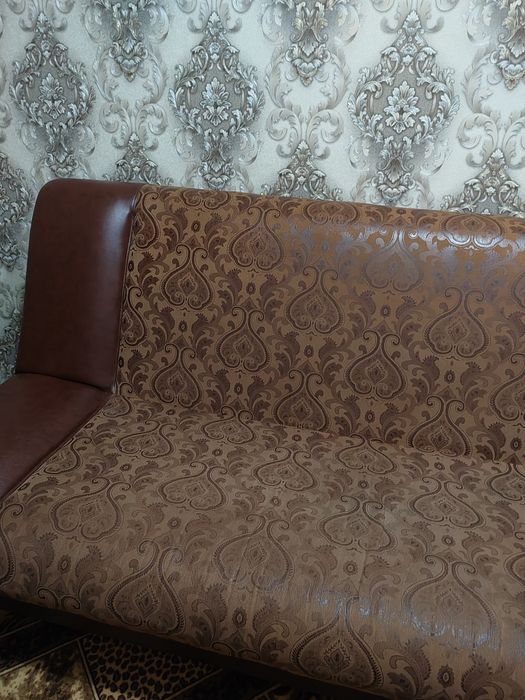 Продам диван в хорошем состоянии