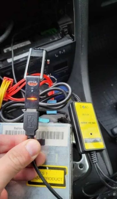 Дигитален чейнджър vw ауди audi skoda seat usb флашка музика телефон