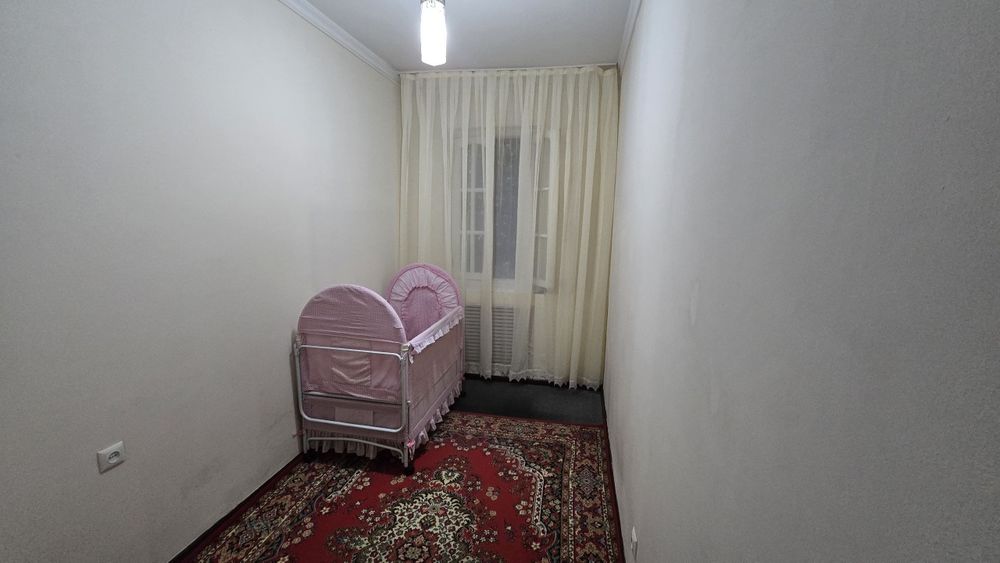Сдаётся трёхкомнатная квартира в Юнусабаде, 14. Метро "Туркестан".