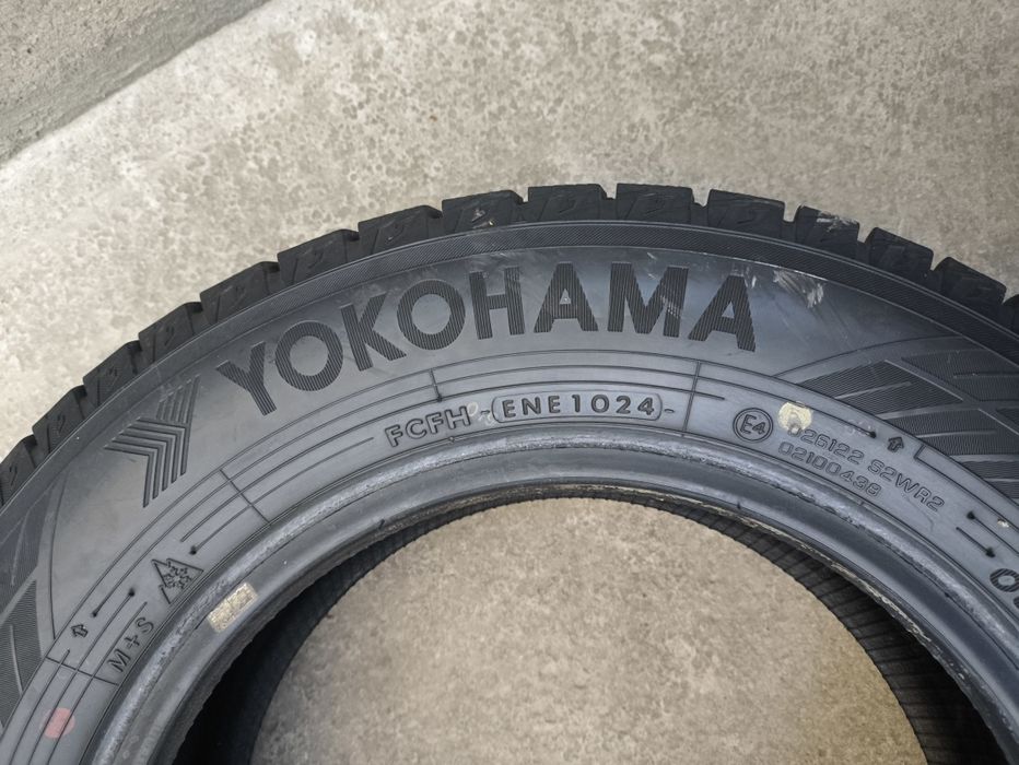 Yokohama 175/70/R13 Зимние шины