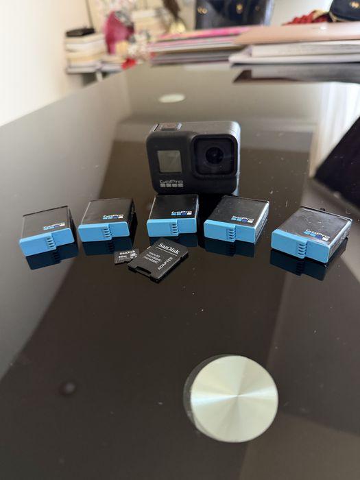 GoPro Hero8 black+5 baterii si card de 32GB